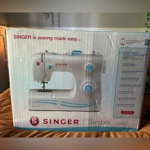 SEWING MACHINE